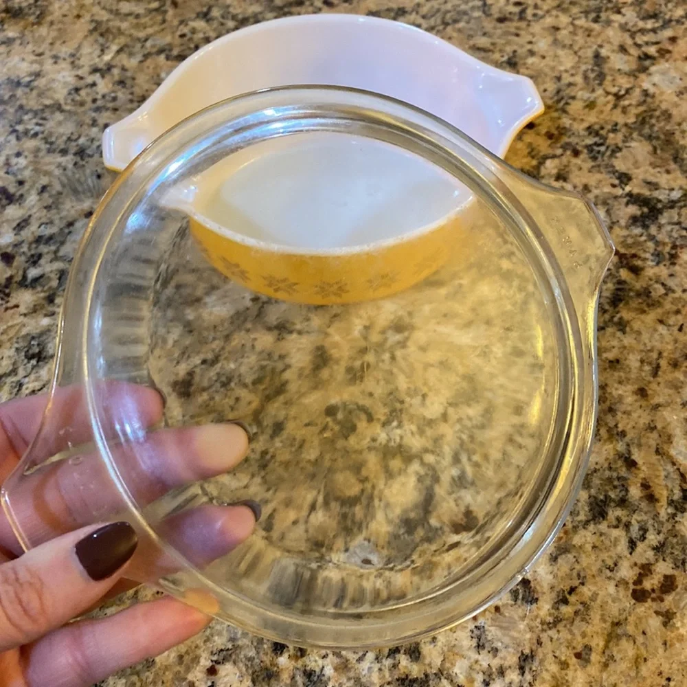 Vintage Pyrex orange town and country casserole dish